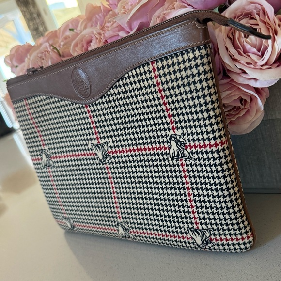 Mark Cross vintage Zippered pouch clutch houndstooth print - Picture 3 of 15